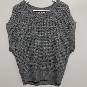 Jennifer Lopez Women's Chunky Knit Sleeveless Sweater Vest Gray (Sz L)